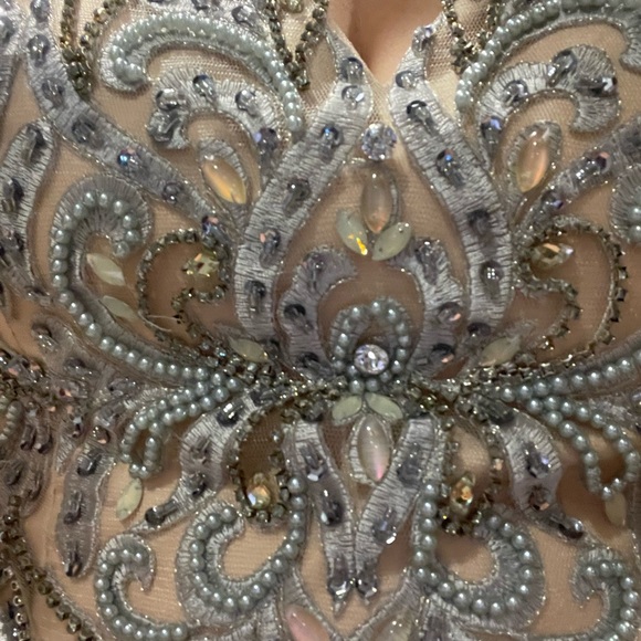 Grad dress. SOLD OFF PM - Picture 2 of 3